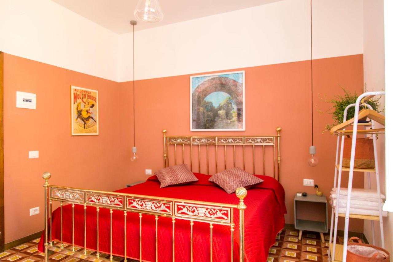 A Casa Di Nina Guest House Napoli Bagian luar foto