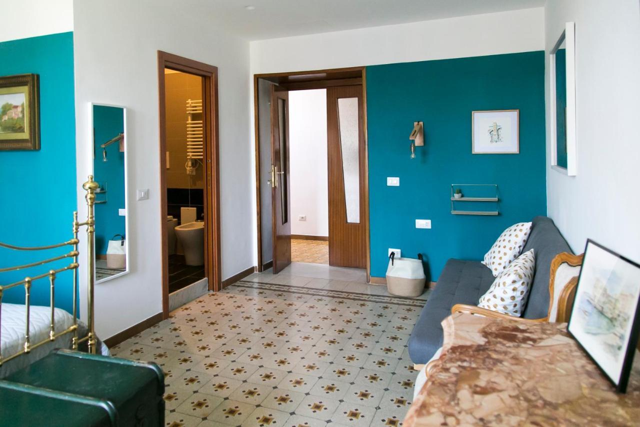 A Casa Di Nina Guest House Napoli Bagian luar foto