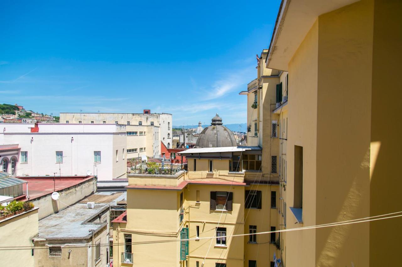 A Casa Di Nina Guest House Napoli Bagian luar foto