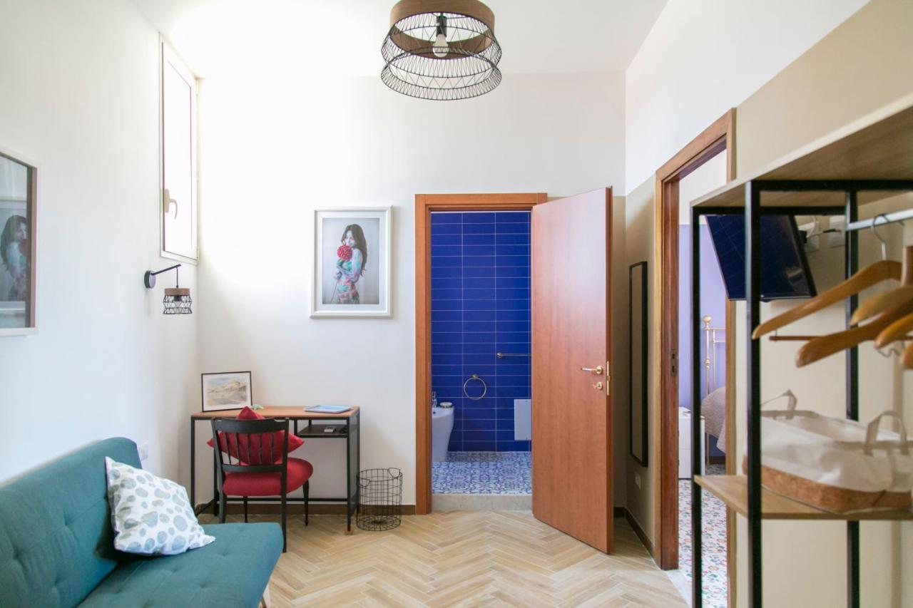 A Casa Di Nina Guest House Napoli Bagian luar foto